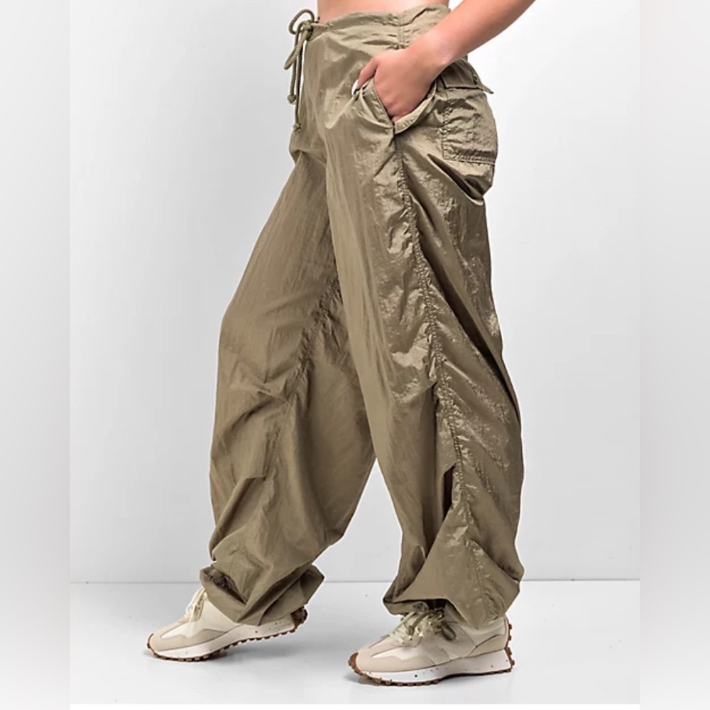 Motel Rocks Parachute pant - Picture 2 of 6